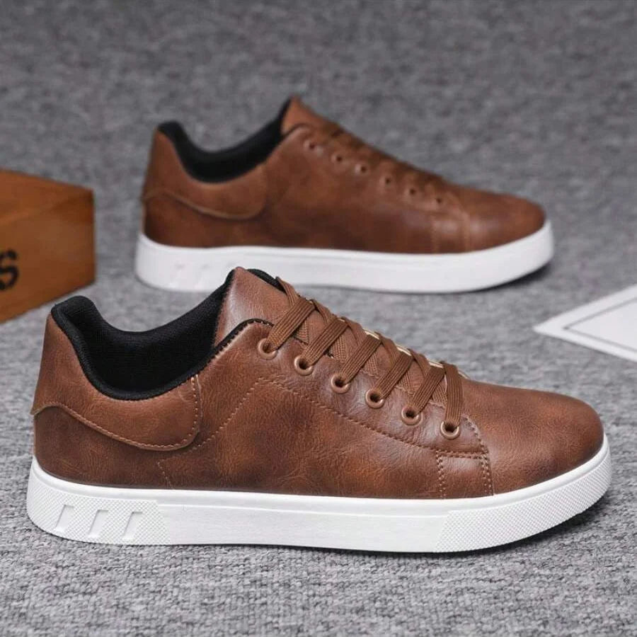 Baskets homme basses à lacets