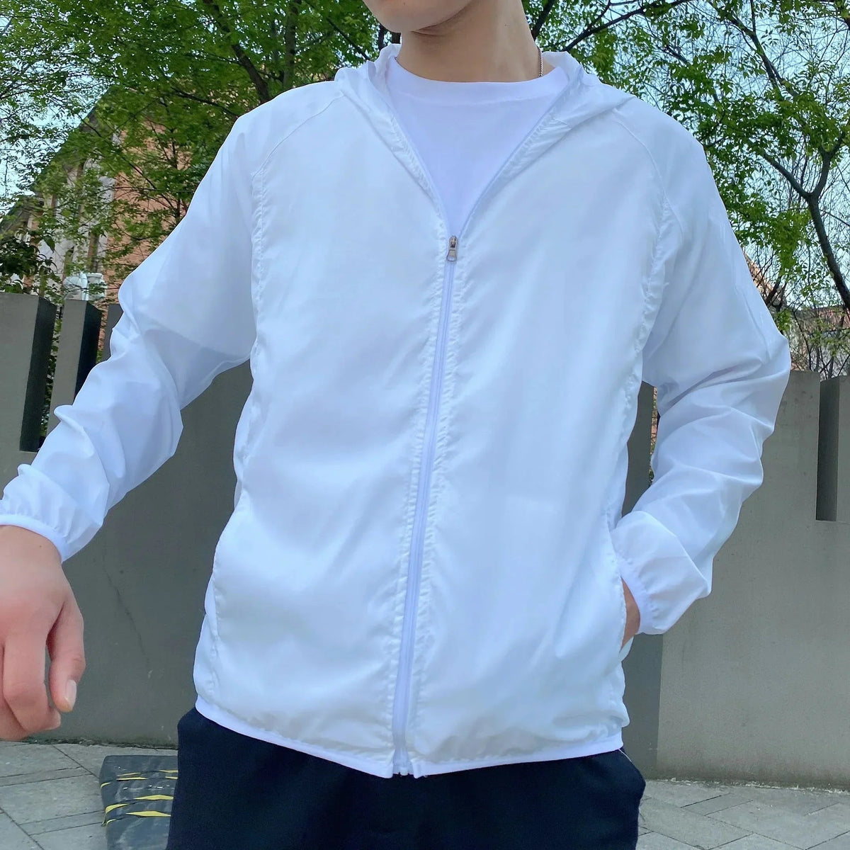 Blouson homme zippé à capuche