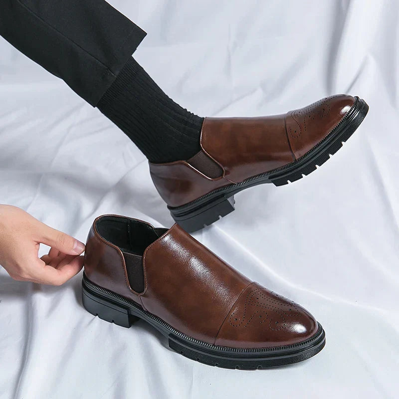 Chaussures homme perforées