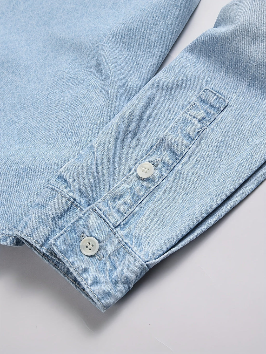 Chemise homme boutonnée à poches