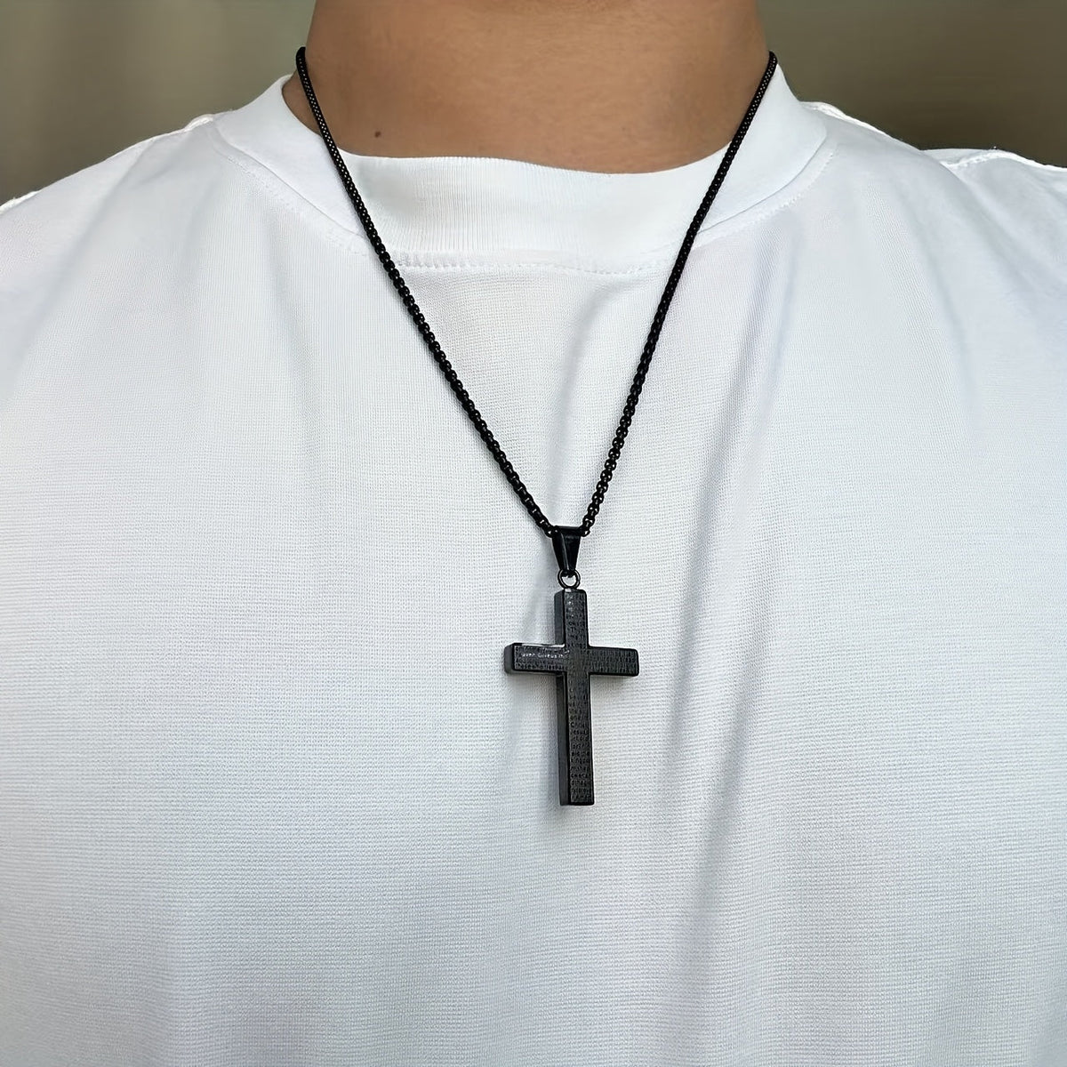 Collier Croix Gravé pour Hommes