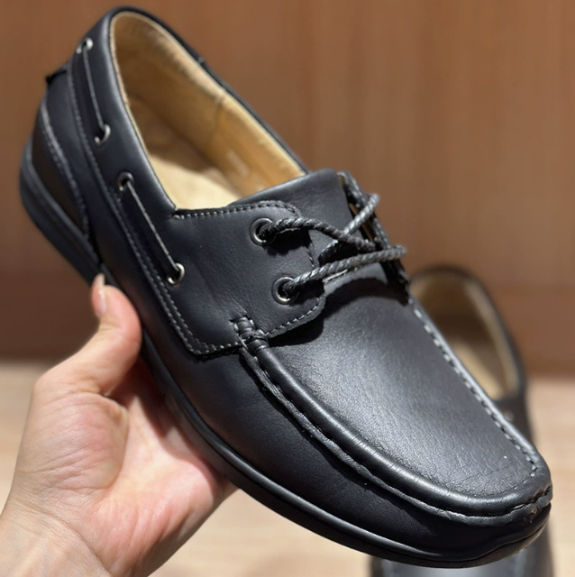 Mocassins homme à couture apparente