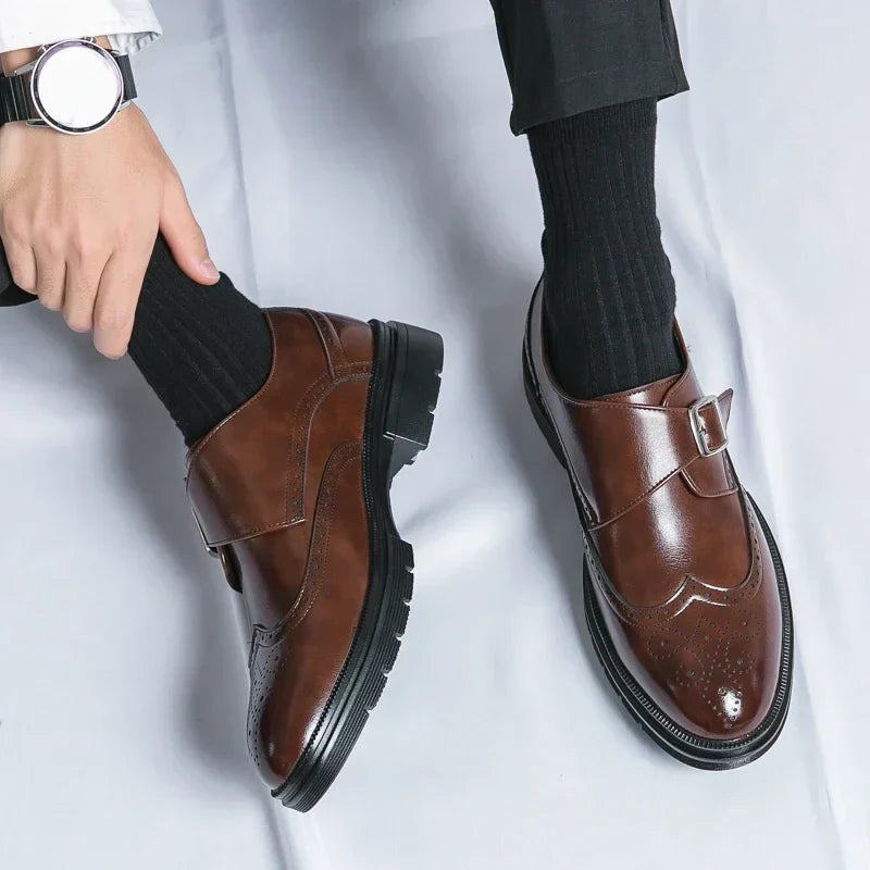 Chaussures homme à bride perforées