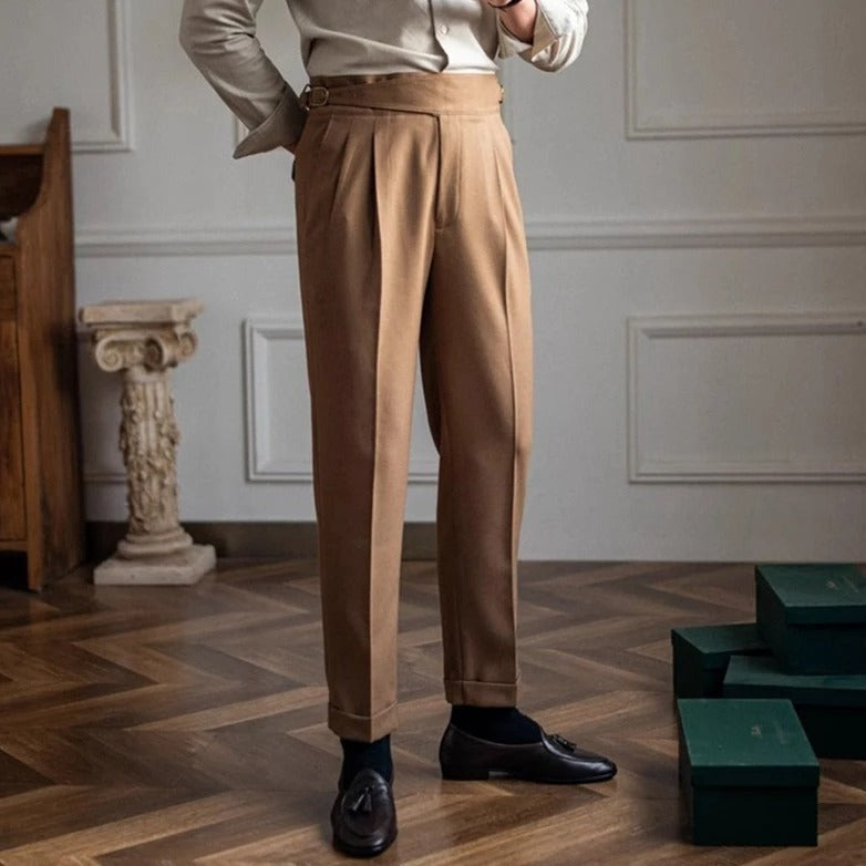 Pantalon homme à pinces avec taille haute