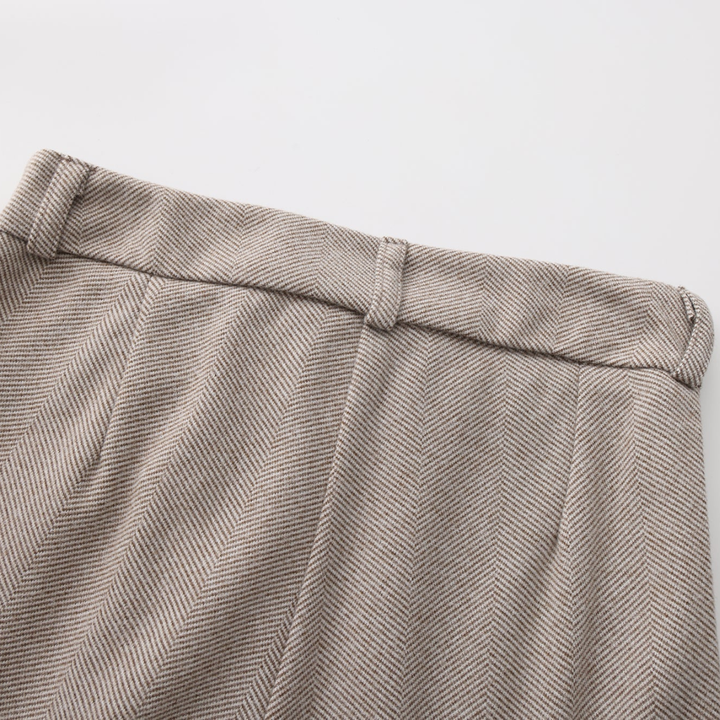Pantalon homme à pinces chevrons