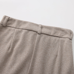 Pantalon homme à pinces chevrons