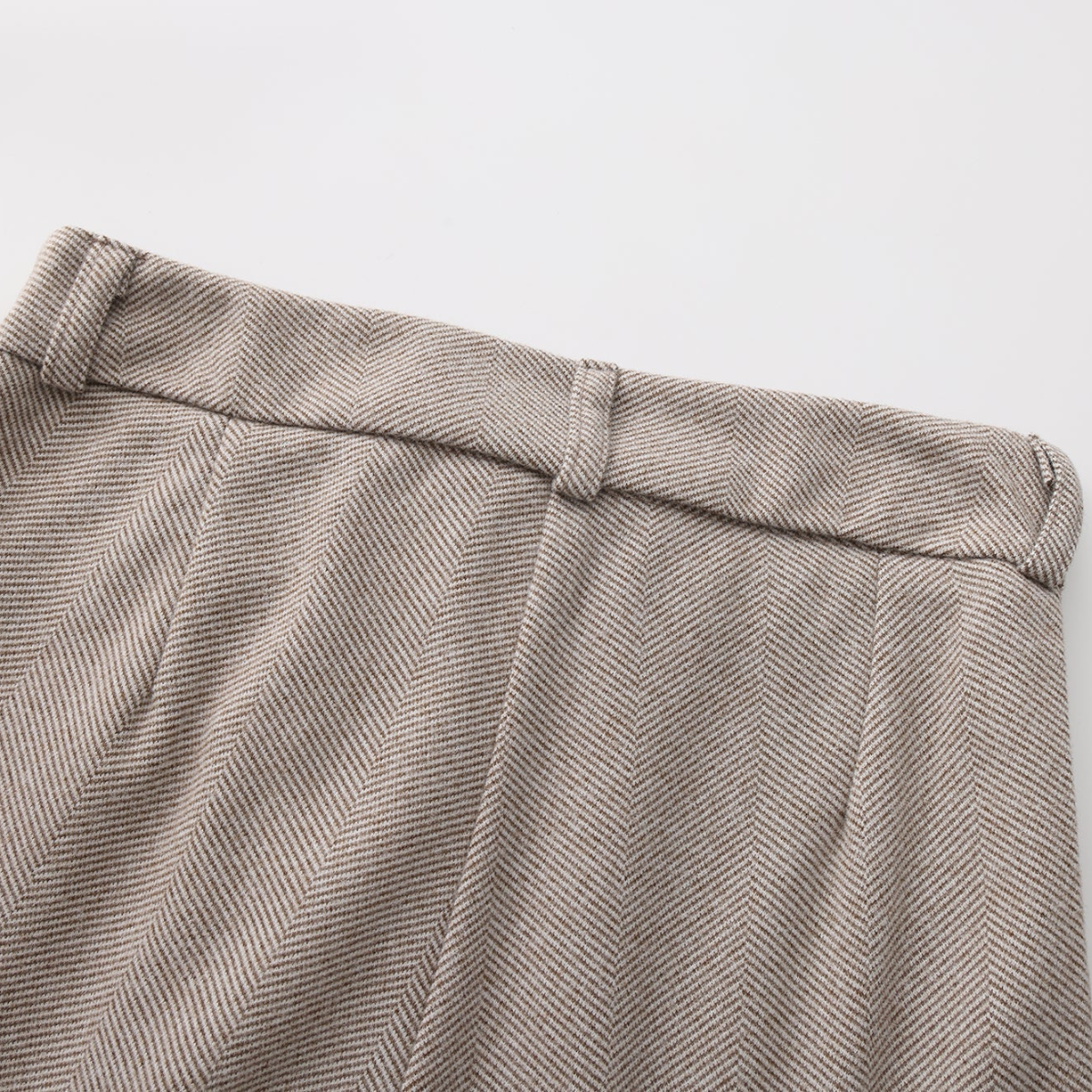 Pantalon homme à pinces chevrons