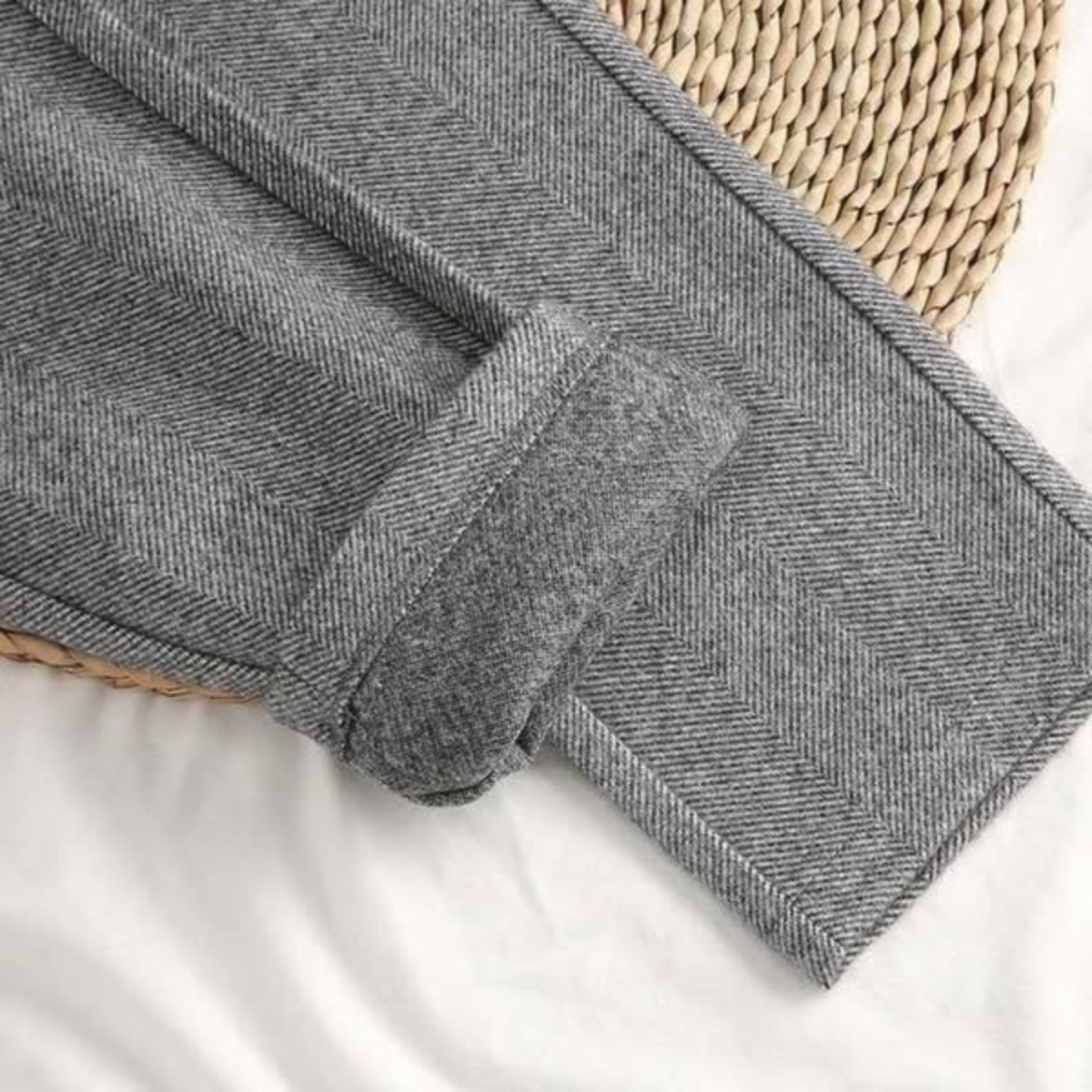 Pantalon homme à pinces chevrons